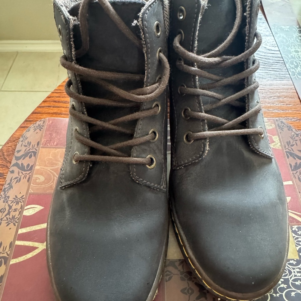 Women’s Brown Leather Boots